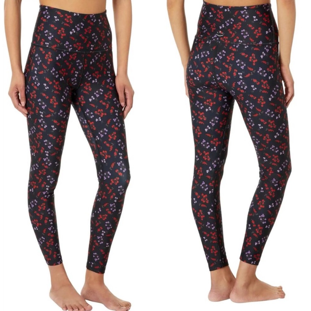 Beyond Yoga Floral Print Leggings